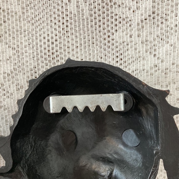 Vintage Retro resin praying girl with puppy wall plaque/faux copper look - Picture 3 of 4